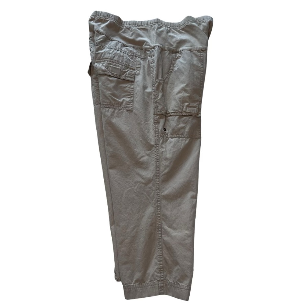 Liz Lange Maternity Tan Khaki Capri Summer Cropped Pants - Picture 3 of 10